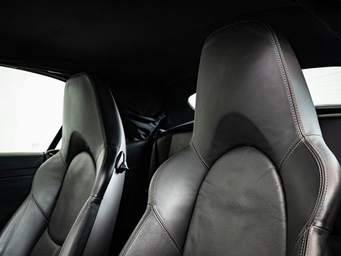 Used 2005 Porsche 911 Carrera S image 31