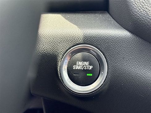 Used 2023 GMC Terrain SLT w/ Tech Package AWD/4WD image 16