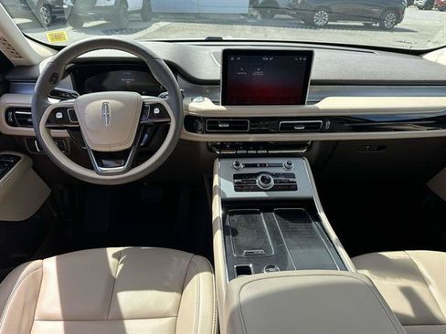 Certified 2022 Lincoln Aviator AWD w/ Premium Package image 33