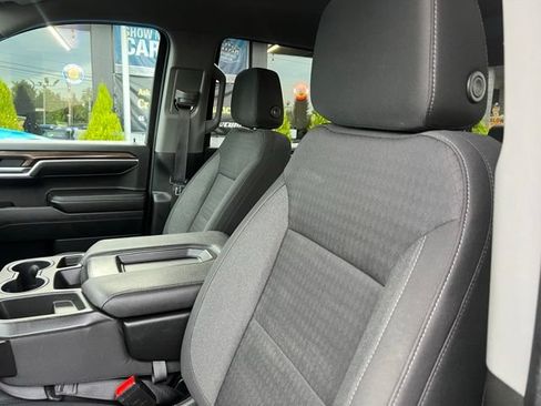 Used 2022 Chevrolet Silverado 1500 RST w/ Z71 Off-Road Package AWD/4WD image 18