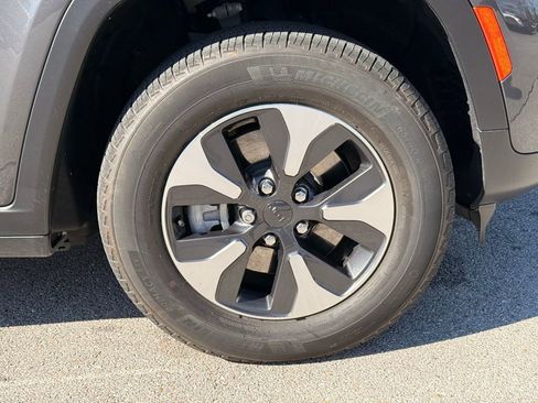 Used 2023 Jeep Grand Cherokee 4WD 4xe image 46