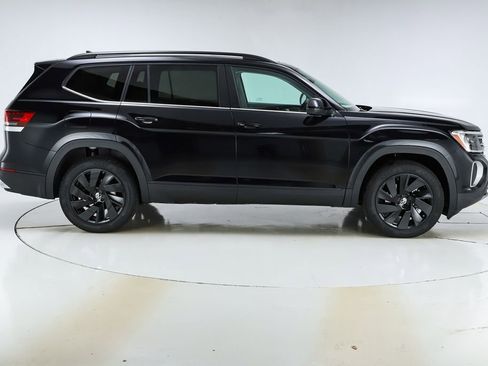 New 2026 Volkswagen Atlas SE image 10