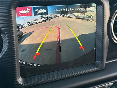 Used 2023 Jeep Wrangler Unlimited Rubicon 392 image 21