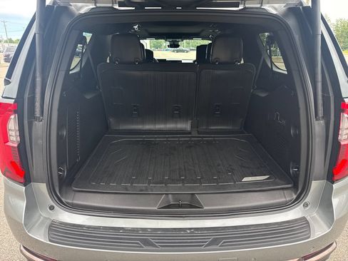 Used 2026 GMC Yukon XL AT4 Ultimate w/ LPO, Floor Liner Package AWD/4WD image 24