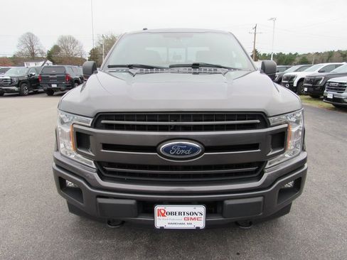 Used 2018 Ford F150 XLT w/ Equipment Group 302A Luxury image 4