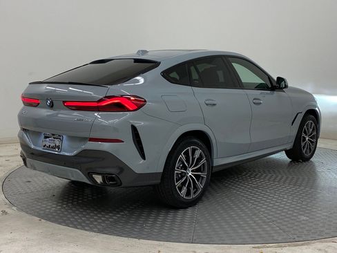 New 2026 BMW X6 xDrive40i w/ Climate Comfort Package image 8