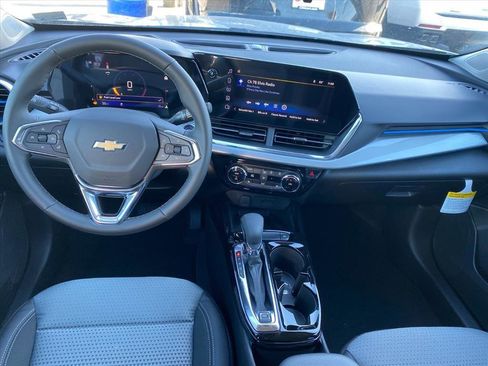 New 2026 Chevrolet Trax LT w/ Sunroof Package image 10