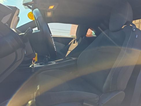 Used 2012 Chevrolet Camaro LS RWD image 11