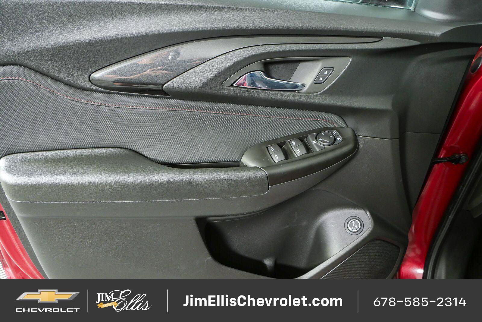 Used 2022 Chevrolet TrailBlazer RS w/ Sun and Liftgate Package FWD image 6