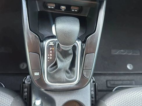 Used 2020 Kia Soul LX FWD image 13