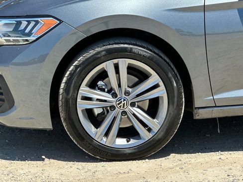 Certified 2024 Volkswagen Jetta SE FWD image 24