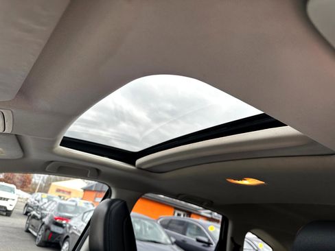 Used 2015 Honda CR-V EX-L image 16