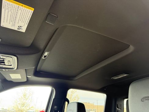 Used 2024 GMC Sierra 1500 AT4 w/ AT4 Premium Package image 7