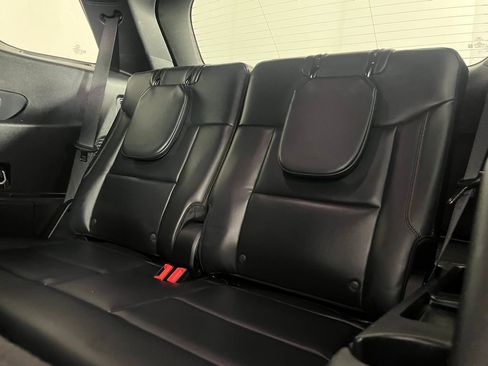 Used 2025 Ford Explorer ST-Line w/ ST-Line Street Pack image 28