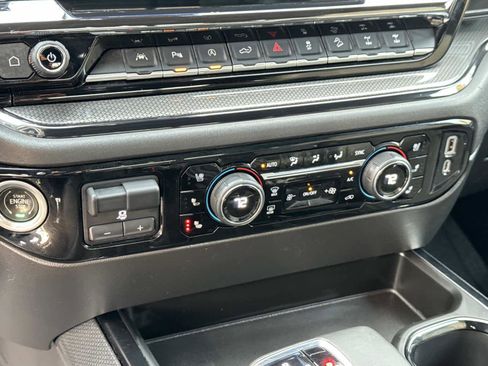 Used 2022 Chevrolet Silverado 1500 ZR2 w/ Technology Package image 20