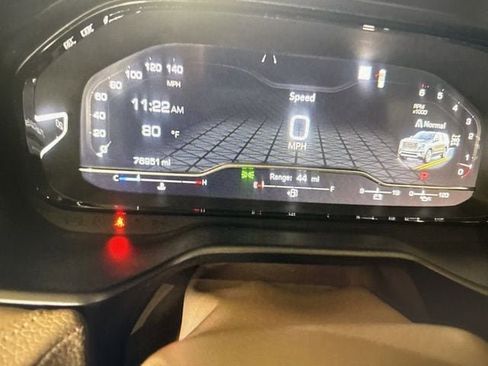 Used 2022 GMC Yukon XL Denali image 6