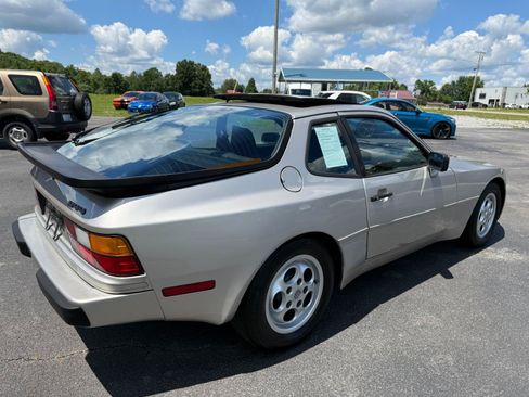 Used 1988 Porsche 944 Coupe RWD image 54