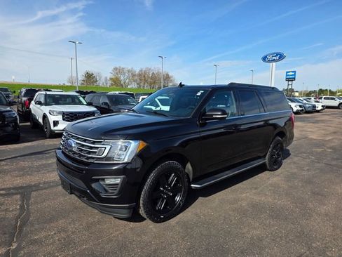Used 2021 Ford Expedition Max XLT AWD/4WD image 3