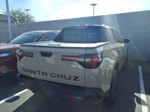 Used 2024 Hyundai Santa Cruz SEL w/ Activity Package image 3