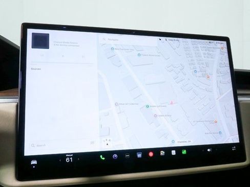 Used 2022 Tesla Model S image 13