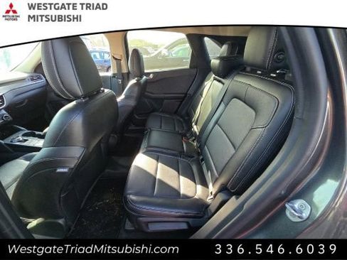 Used 2020 Ford Escape Titanium image 12