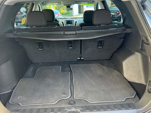 Used 2023 Chevrolet Equinox LT w/ Driver Convenience Package image 13