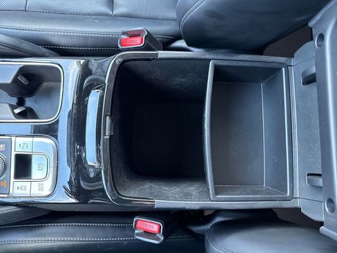 Certified 2022 Kia Telluride LX image 26