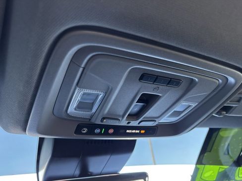 Used 2024 Chevrolet Silverado 2500 LTZ w/ LTZ Convenience Package image 49