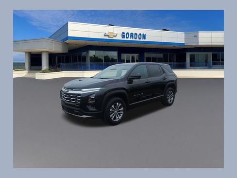 Used 2026 Chevrolet Equinox LT w/ Convenience Package II FWD image 1