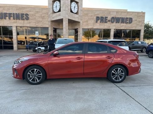 Certified 2023 Kia Forte LXS image 2