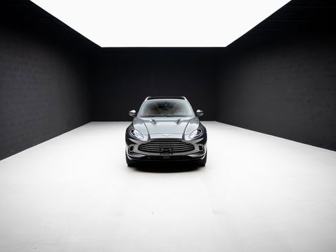 Used 2021 Aston Martin DBX image 81