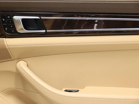 Used 2018 Porsche Panamera 4 Executive w/ Dark Walnut Interior Package AWD/4WD image 82