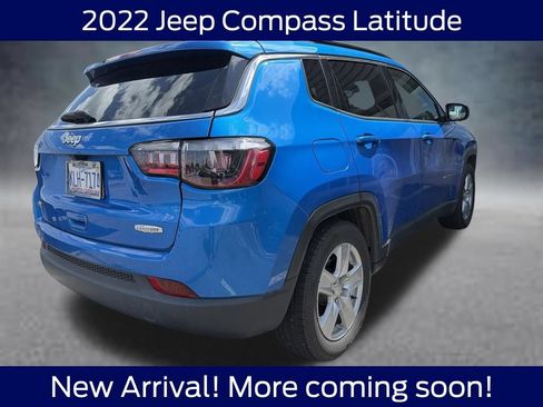 Used 2022 Jeep Compass Latitude FWD image 4