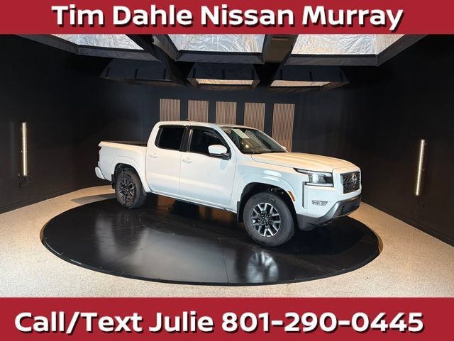 Used 2024 Nissan Frontier SL w/ Technology Package AWD/4WD image 11