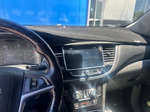Used 2019 Buick Encore Essence w/ Safety Package II FWD image 11