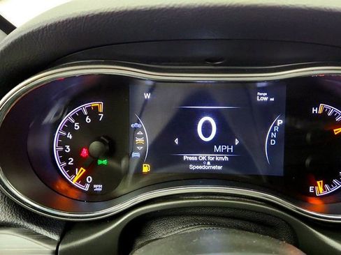 Used 2021 Jeep Grand Cherokee Limited w/ Premium Lighting Group AWD/4WD image 15
