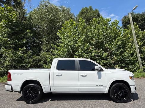 Used 2022 RAM 1500 Laramie AWD/4WD image 5