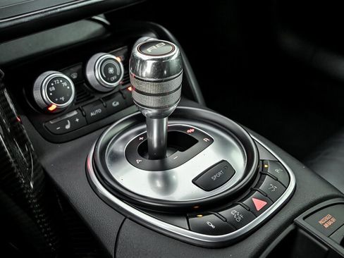 Used 2012 Audi R8 V10 AWD/4WD image 28