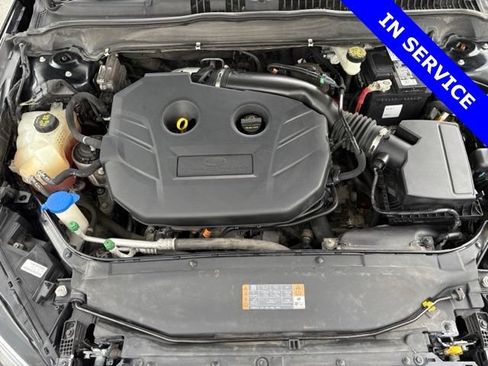 Used 2017 Ford Fusion Titanium FWD image 29