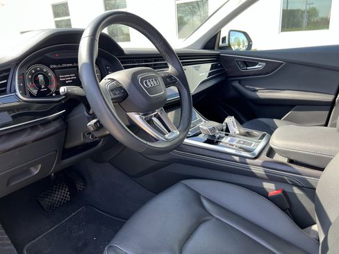 Used 2023 Audi Q8 Premium Plus w/ Premium Plus Package image 17