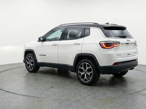 Used 2025 Jeep Compass Limited AWD/4WD image 6