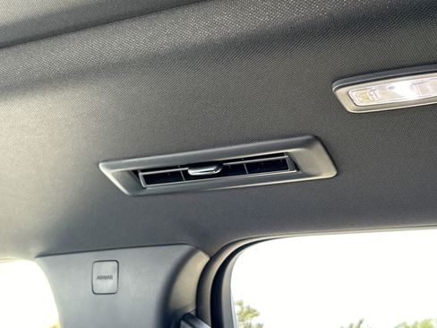 New 2026 Chevrolet Traverse LT w/ Sun and Wheel Package image 73