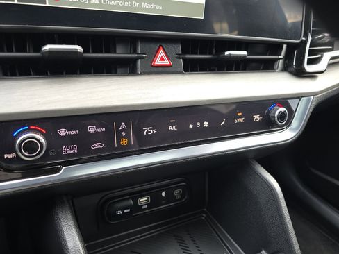 Used 2024 Kia Sportage X-Line w/ X-Line Premium Package image 27