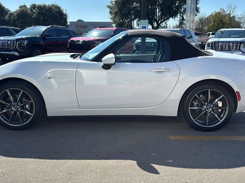 Used 2016 MAZDA MX-5 Miata Grand Touring image 4