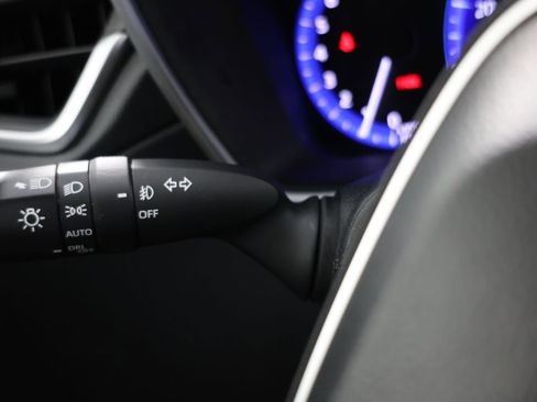 Used 2022 Toyota Corolla Cross XLE FWD image 24