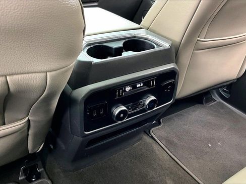 Used 2018 Ford Expedition Max XLT w/ Equipment Group 202A image 34