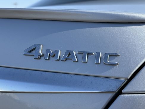 Used 2019 Mercedes-Benz E 300 4MATIC image 10