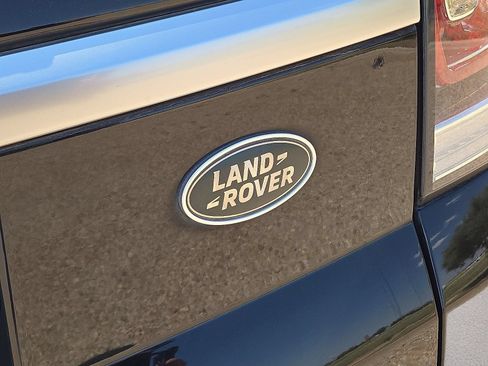 Used 2016 Land Rover Range Rover Sport HSE AWD/4WD image 12