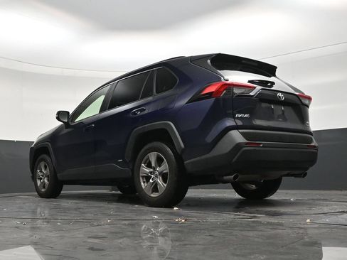 Used 2025 Toyota RAV4 XLE AWD/4WD image 22