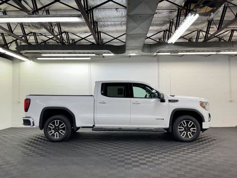 Used 2019 GMC Sierra 1500 AT4 w/ AT4 Premium Package AWD/4WD image 4